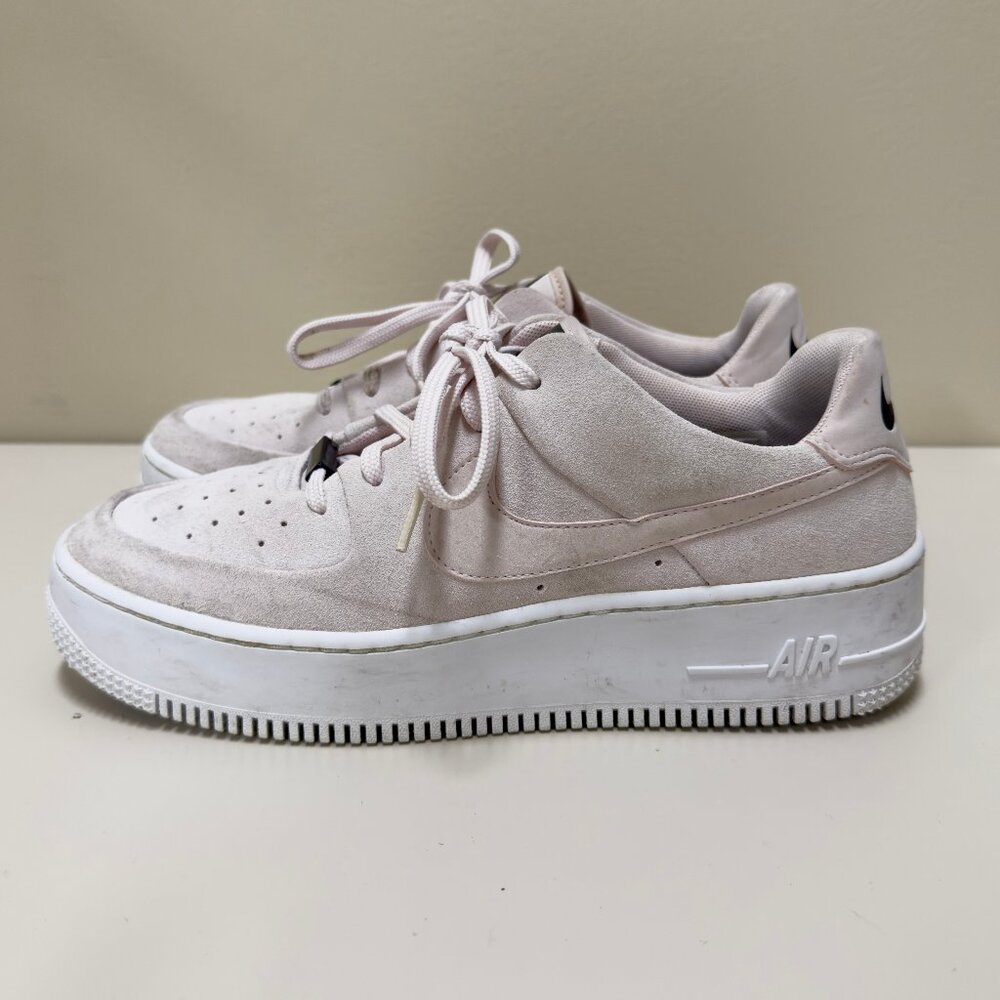 Nike Women's Air Force 1 Sage Suede Low Size 9.5 Barely Rose - AR5339 604 White